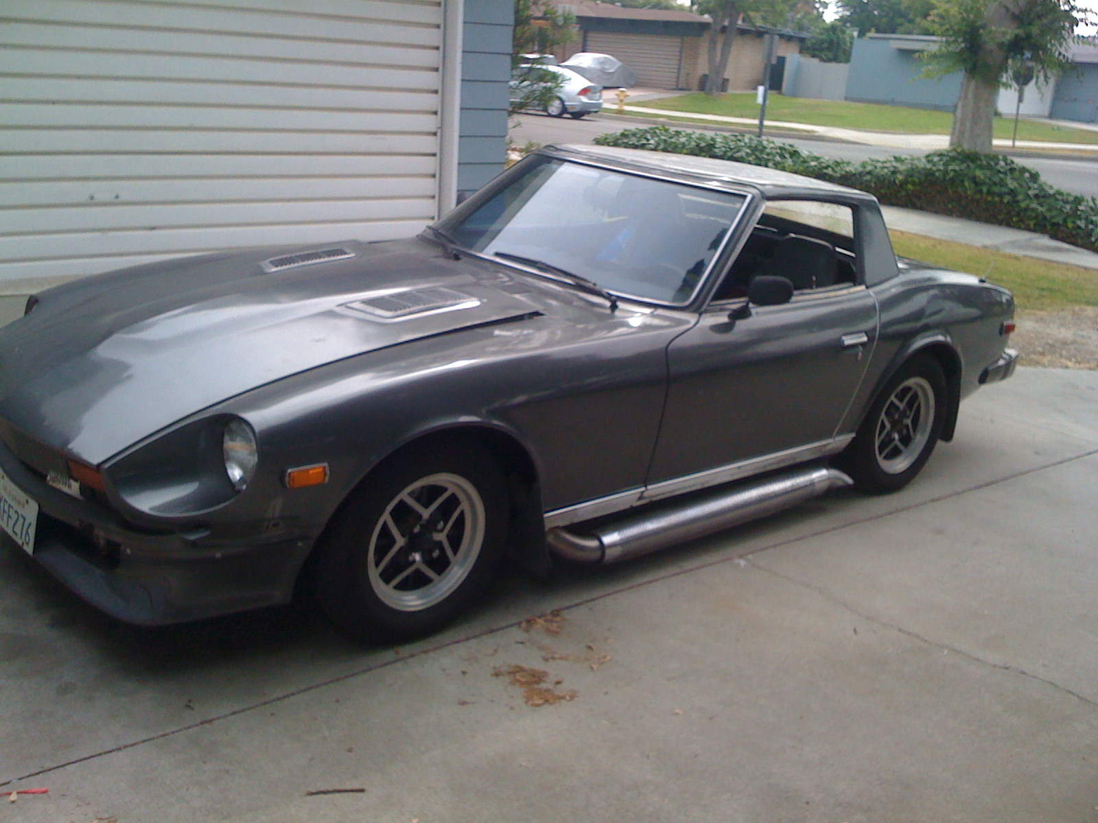 77 datsun